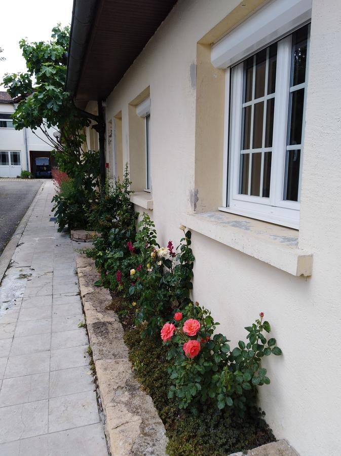 Hotel-Restaurant "La Gremelle" Ladoix-Serrigny Exterior foto